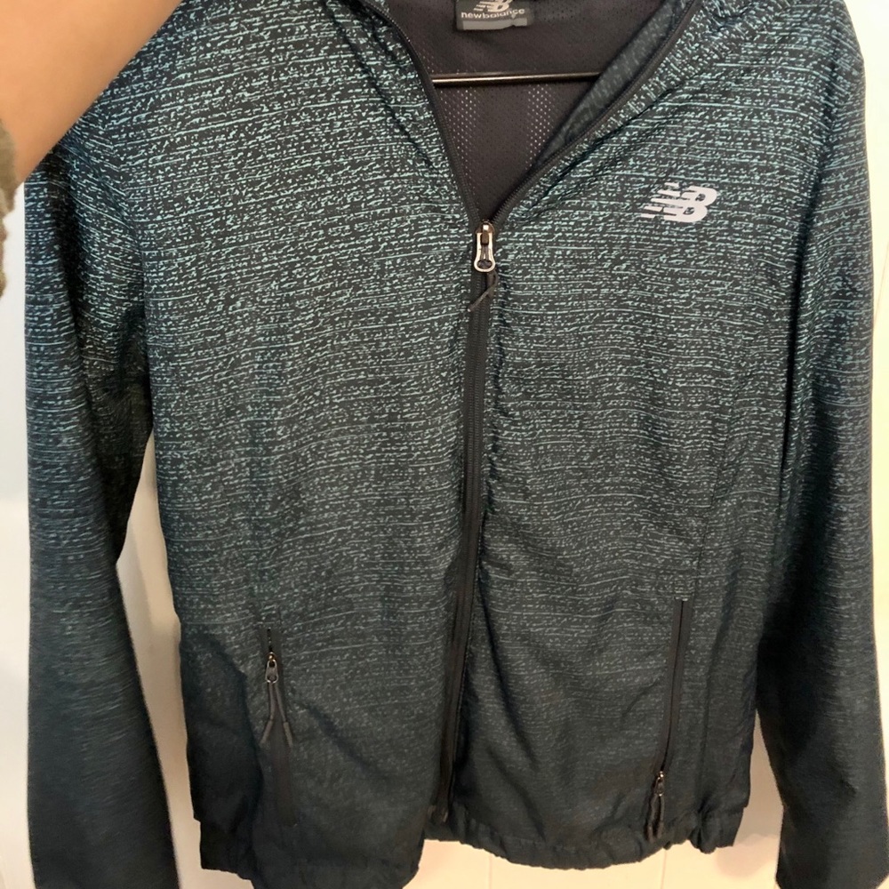 New balance windbreaker